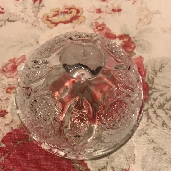 VINTAGE GLASS COVERED DISH - Picture 7 of 8